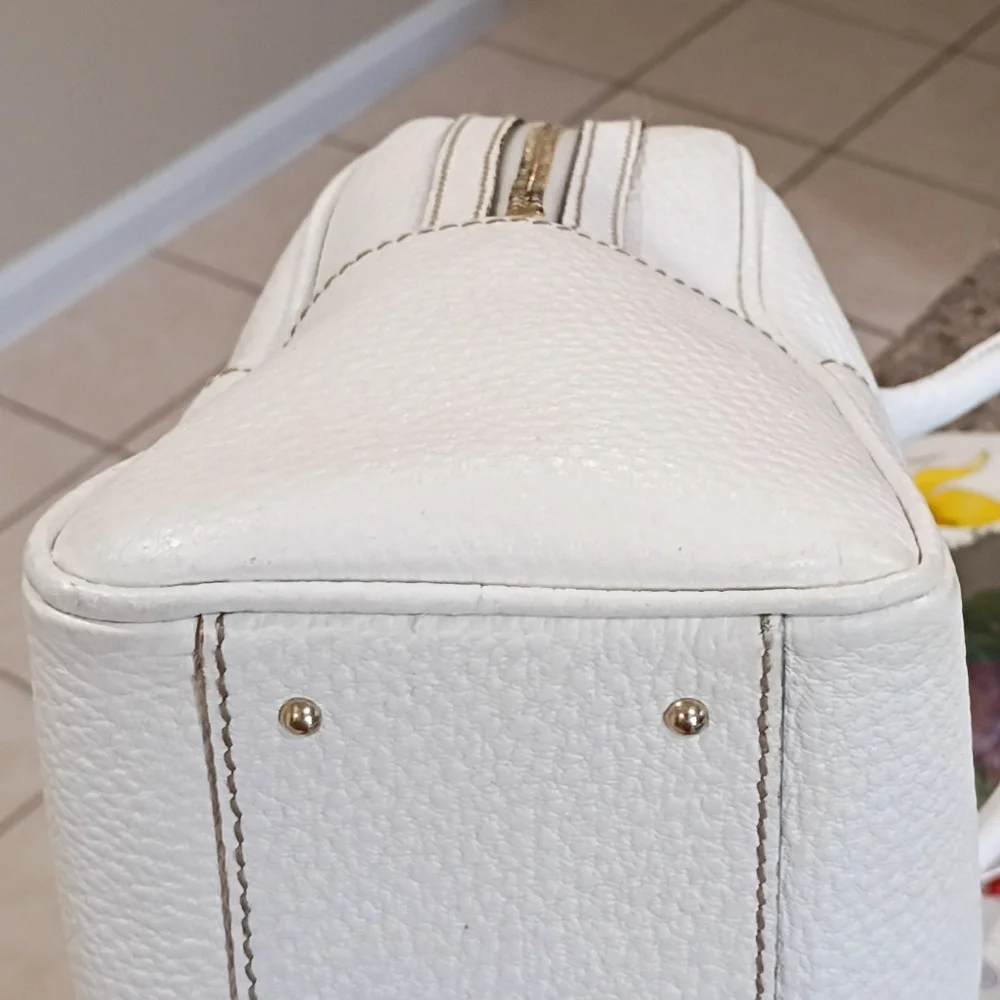 Gucci Leather Hasler Boston White Satchel - Picture 12 of 17